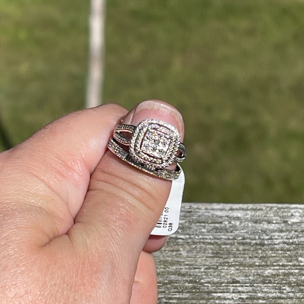 🚫🚫SOLD🚫🚫Genuine diamond ring 💍